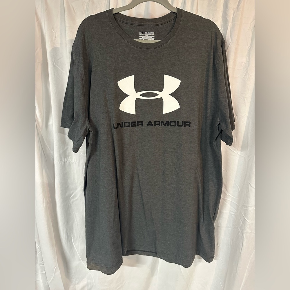Under Armour Men's Dark Gray Athletic Tee, 2XL
